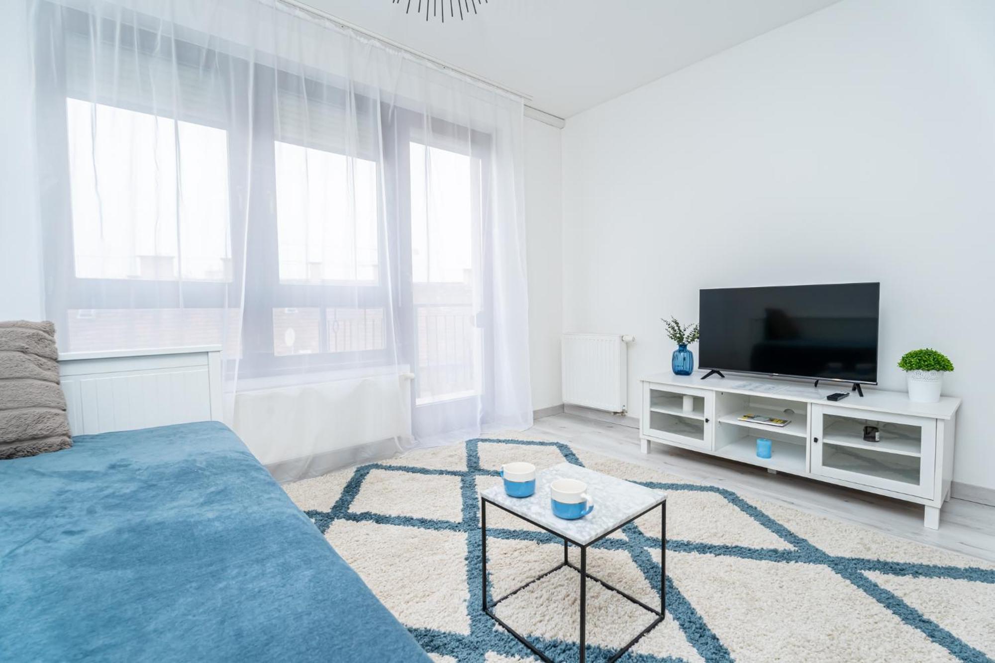 Luxy Hollo Gozsdu Court Apartment