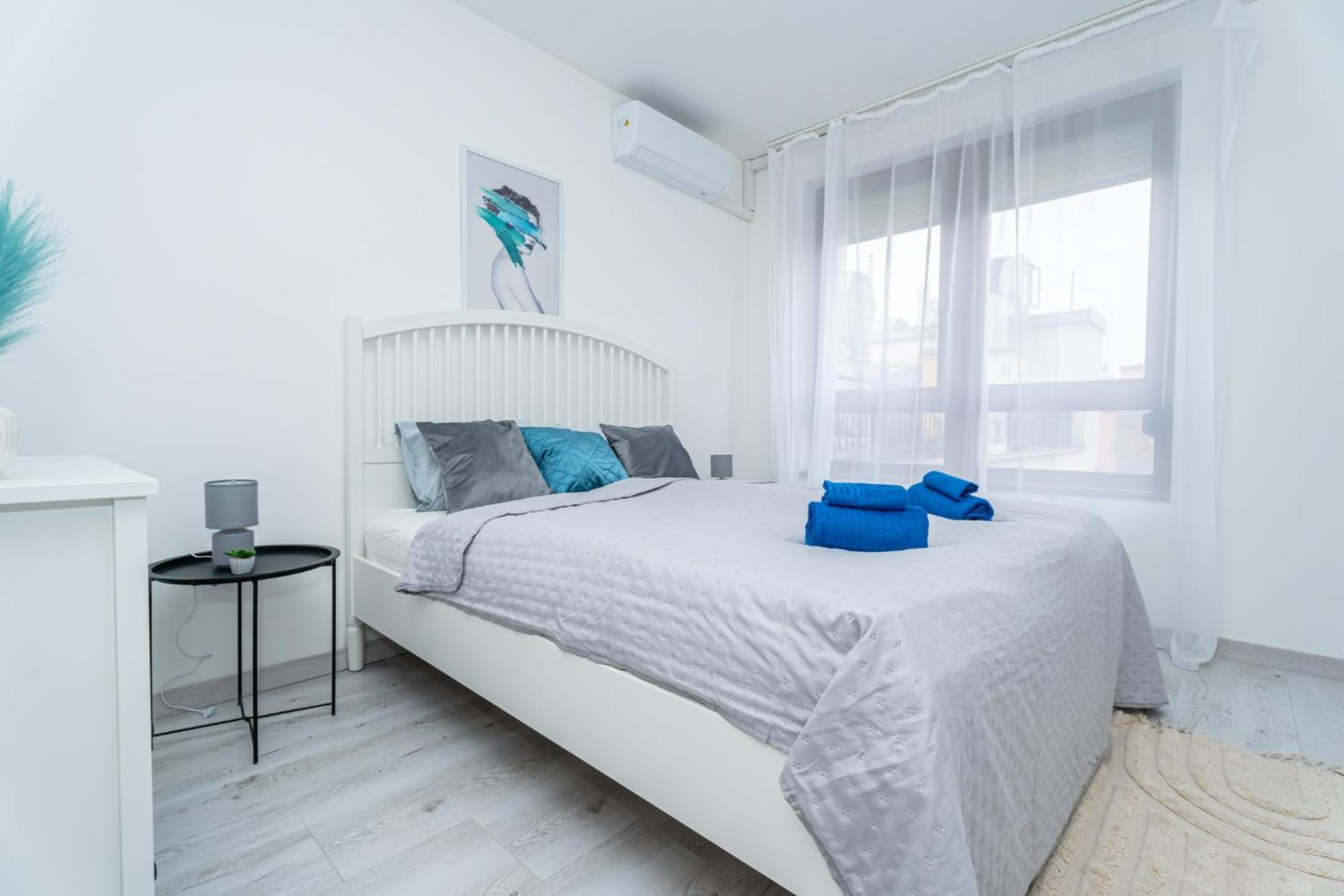 Luxy Hollo Gozsdu Court Apartment